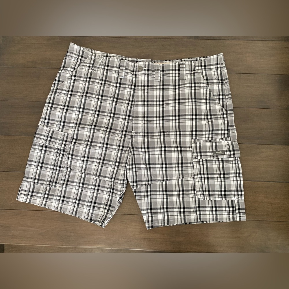 🌞  3 for $15 Wrangler Shorts Cargo Pockets /Men's Waist 44/